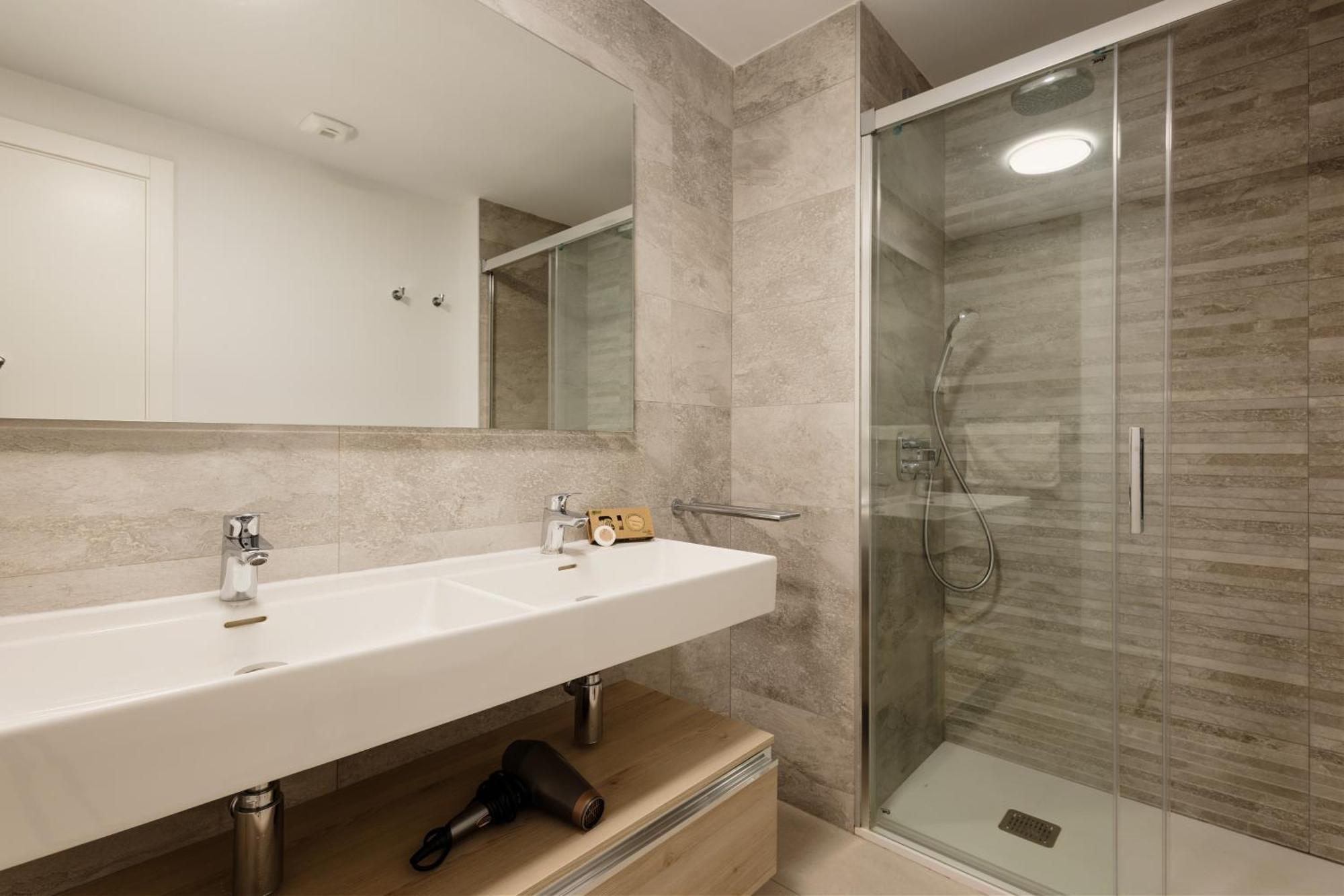 Luxurious 2 Bedroom Apartment Close To The Beach In Эстепона Экстерьер фото